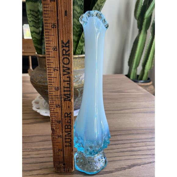 Vintage Fenton Blue Opalescent Hobnail Swung Bud Vase 9.5” Tall Blue Glass - Picture 4 of 4